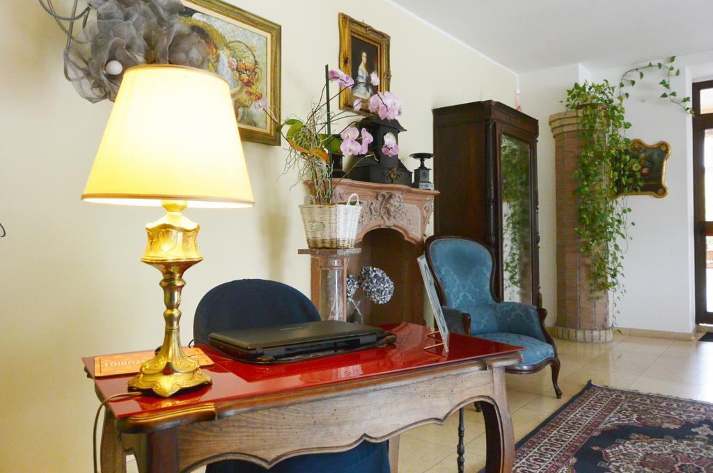 Hotel Ristorante Italia Certosa di Pavia Eksteriør billede