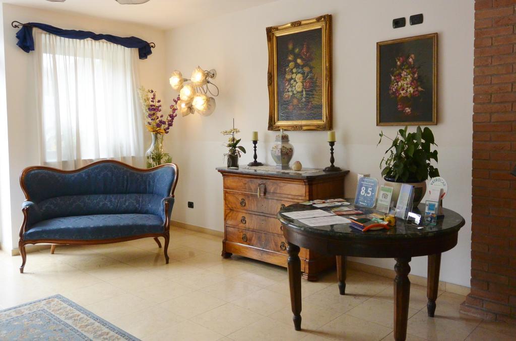 Hotel Ristorante Italia Certosa di Pavia Eksteriør billede
